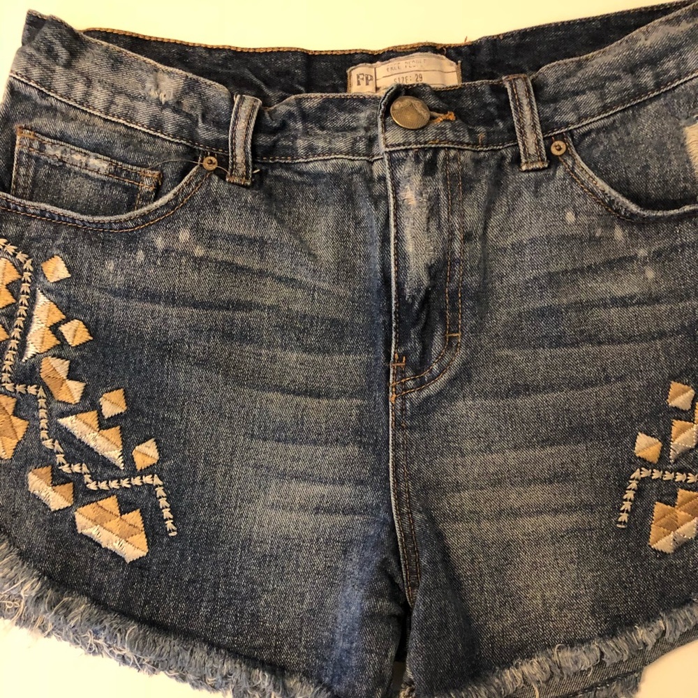 Free People Embroidered Jean Shorts Size 29